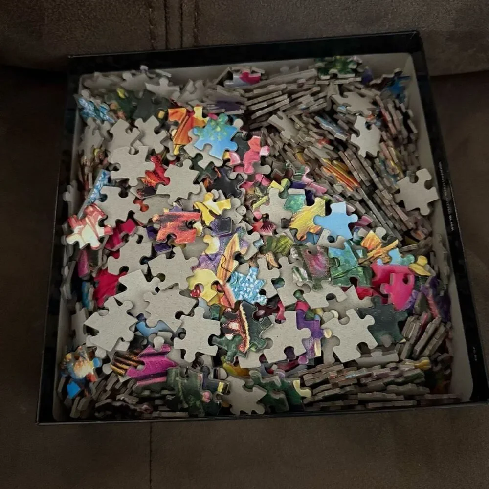 Buffalo Puzzles Vivid Collection Hummingbird Garden Flowers 1000 Piece Puzzle